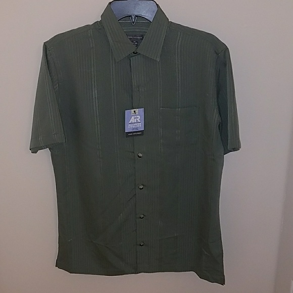 Van Heusen Wicking/Cooling Button Down Shirt NWT S - Picture 2 of 5